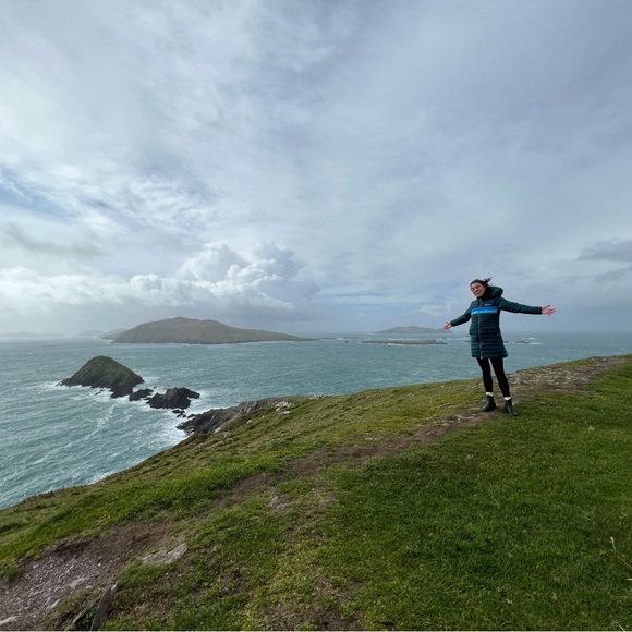 Meet your Posher, Liza - Picture 1 of 1